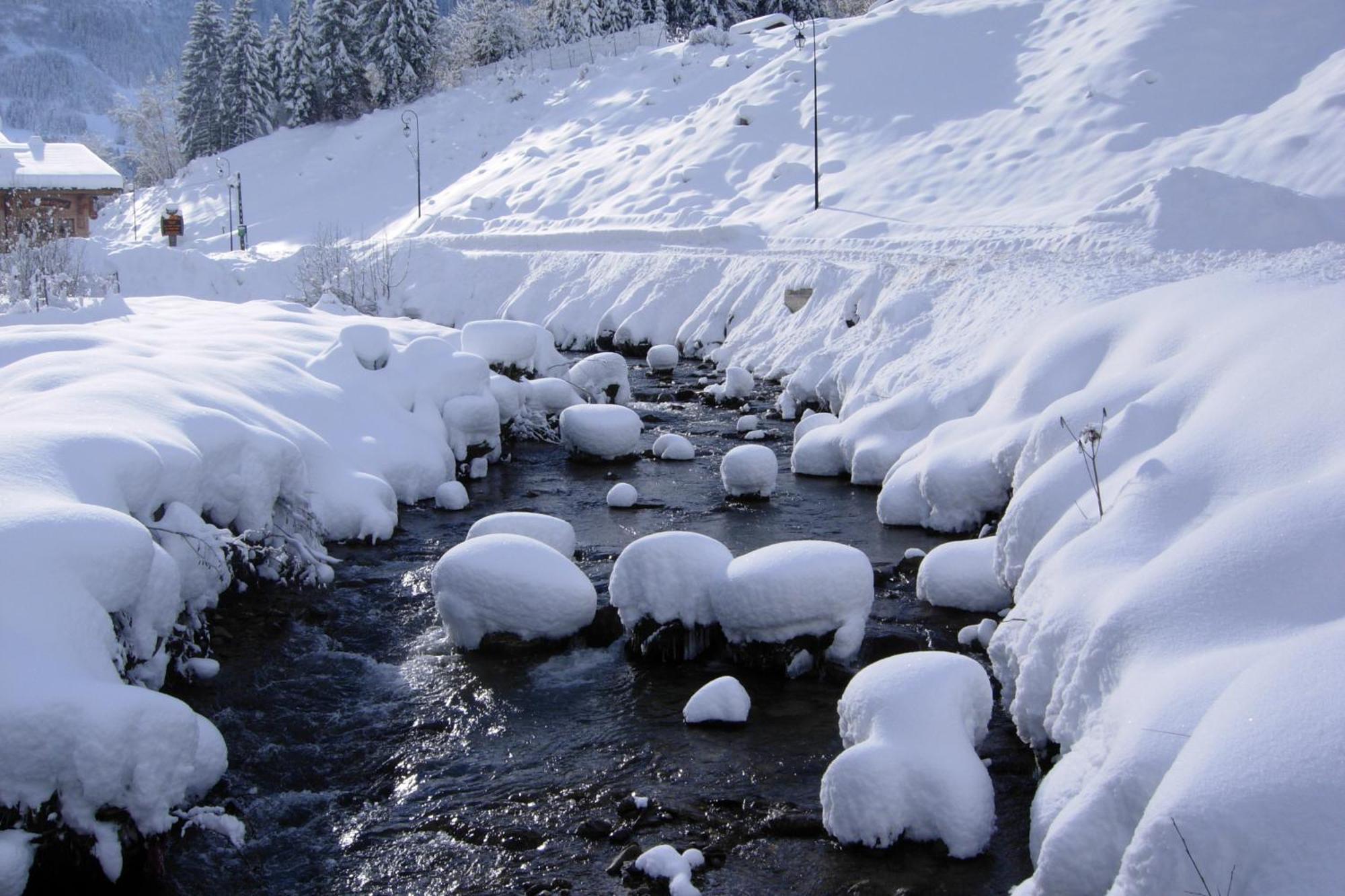 Au Bois De Lune Hotel Châtel