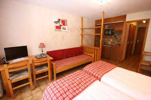 Au Bois De Lune Hotel 3*